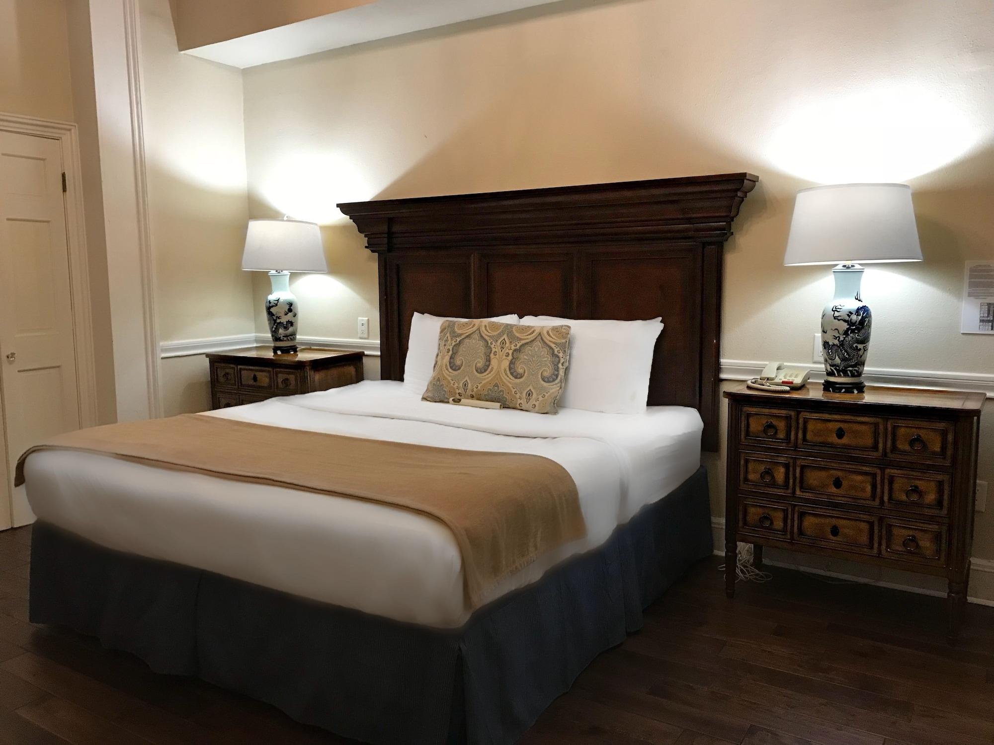 Hotel St. Pierre French Quarter Новий Орлеан Екстер'єр фото