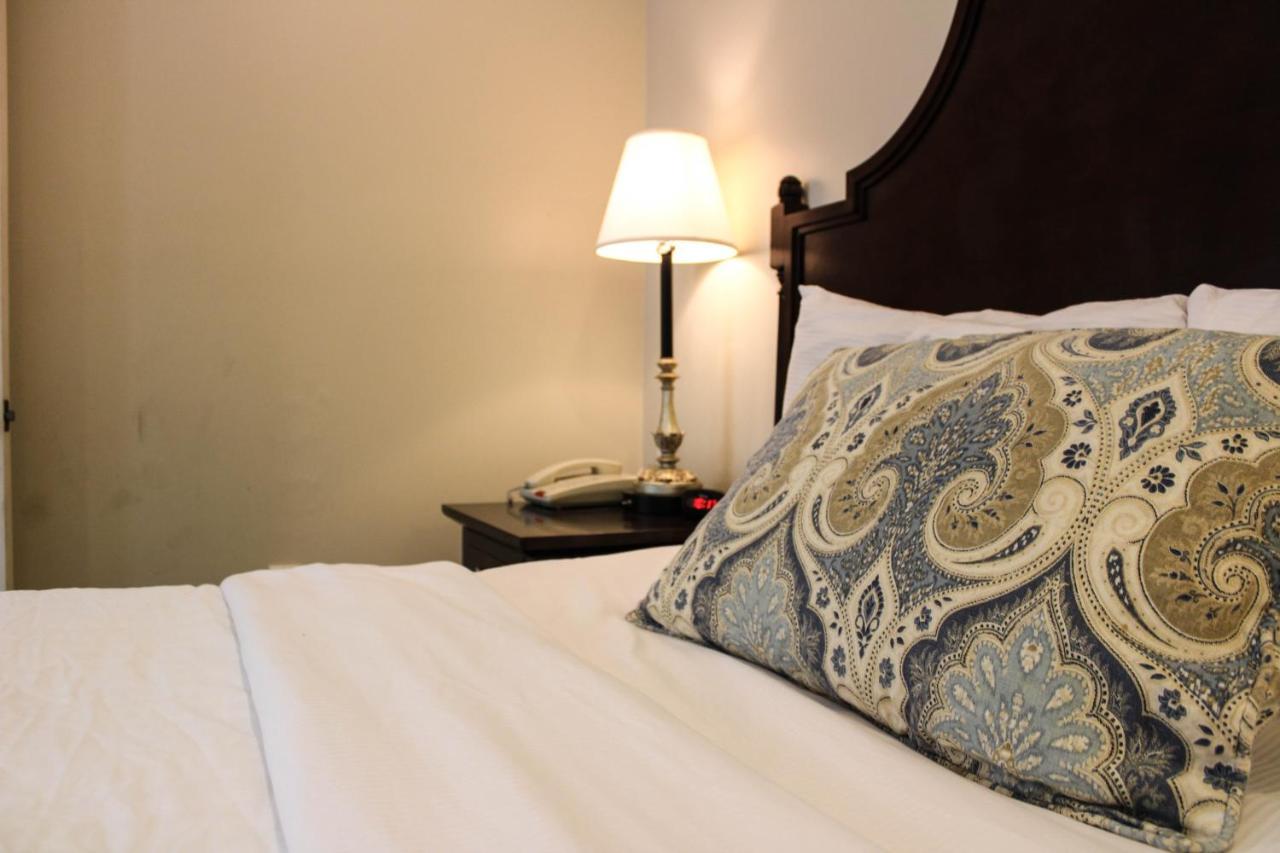 Hotel St. Pierre French Quarter Новий Орлеан Екстер'єр фото