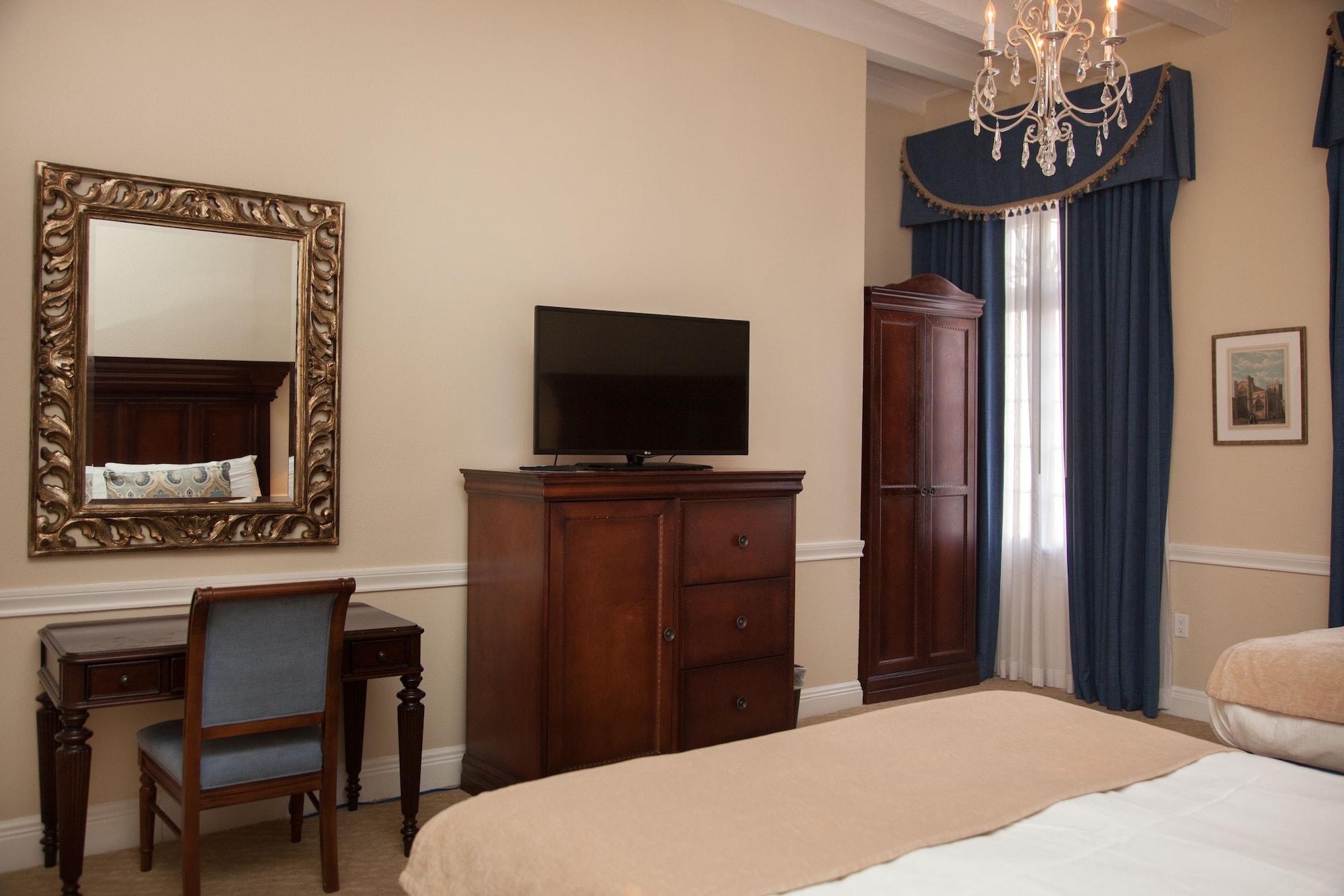 Hotel St. Pierre French Quarter Новий Орлеан Екстер'єр фото