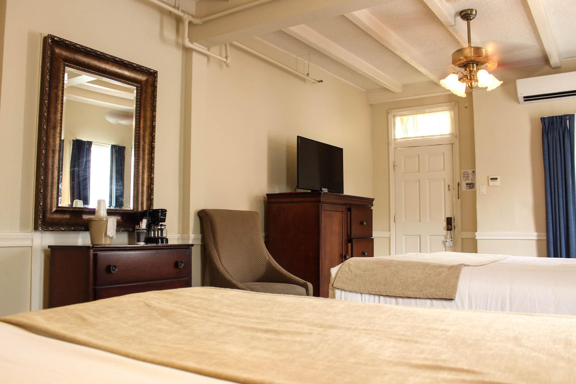 Hotel St. Pierre French Quarter Новий Орлеан Екстер'єр фото