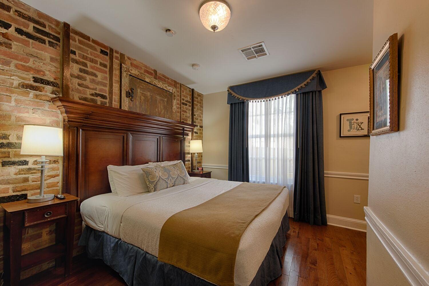 Hotel St. Pierre French Quarter Новий Орлеан Екстер'єр фото